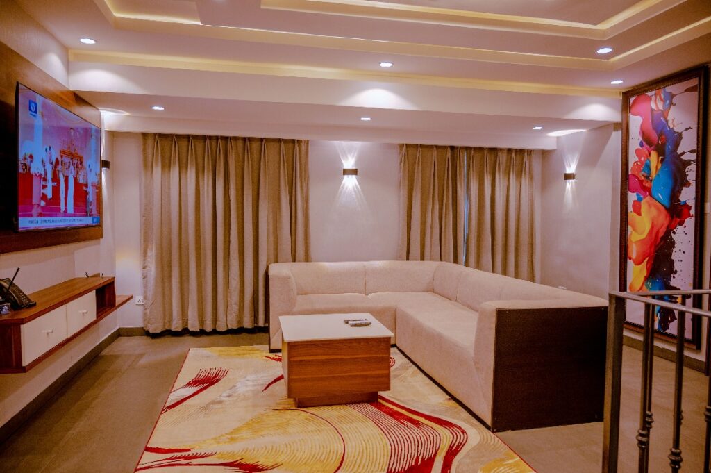 Hon. Minister Hannatu Musawa Commissions New Presidential Villa at Ikogosi Warm Springs Resort; Champions the Destination 2030 Initiative 2 ikogosi presidential villa