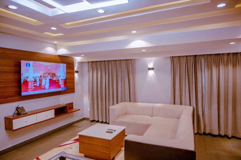 Hon. Minister Hannatu Musawa Commissions New Presidential Villa at Ikogosi Warm Springs Resort; Champions the Destination 2030 Initiative 5 new presidential villa at ikogosi warm springs resort room